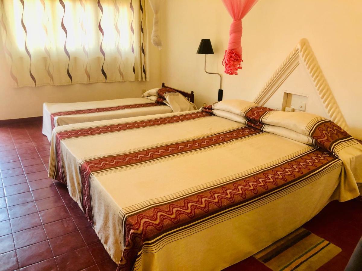 Hotel Hemadan Бентота Екстериор снимка