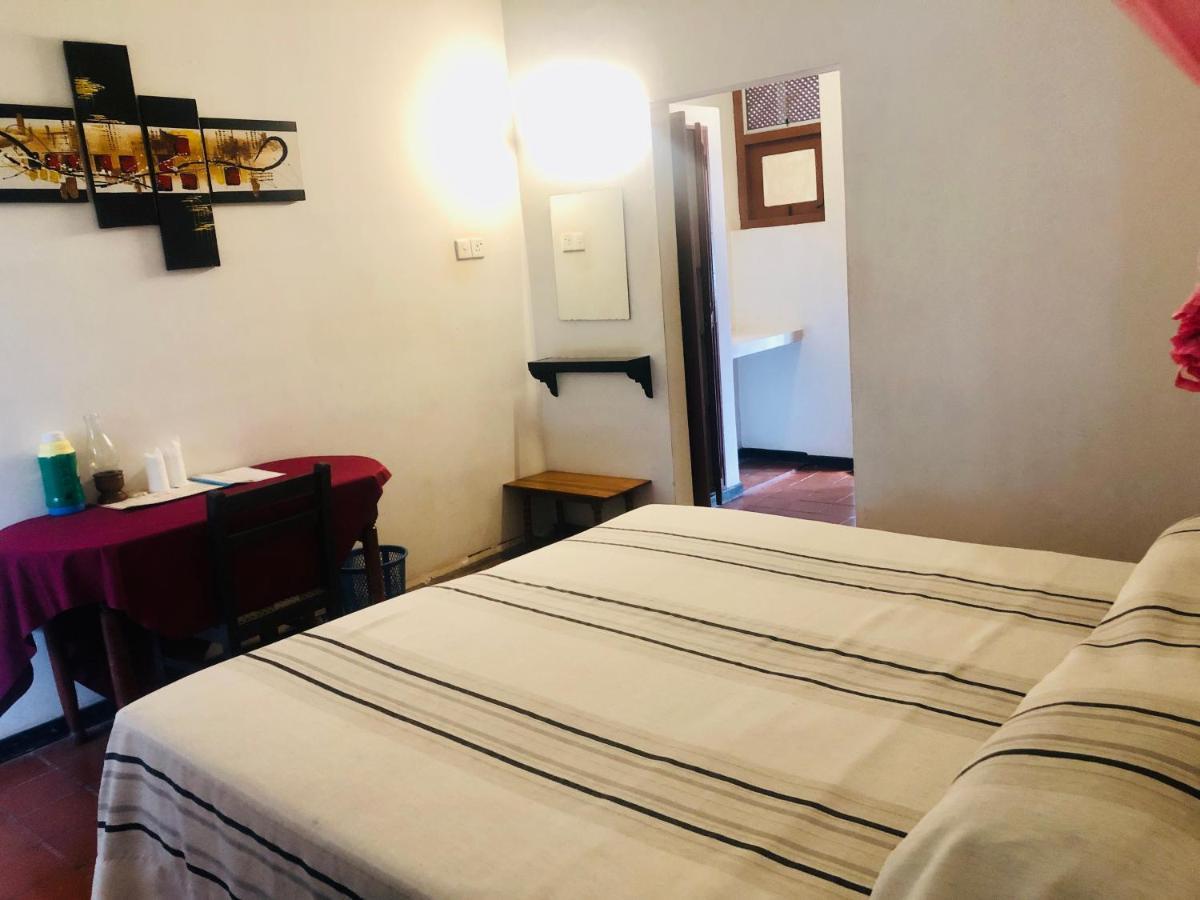 Hotel Hemadan Бентота Екстериор снимка