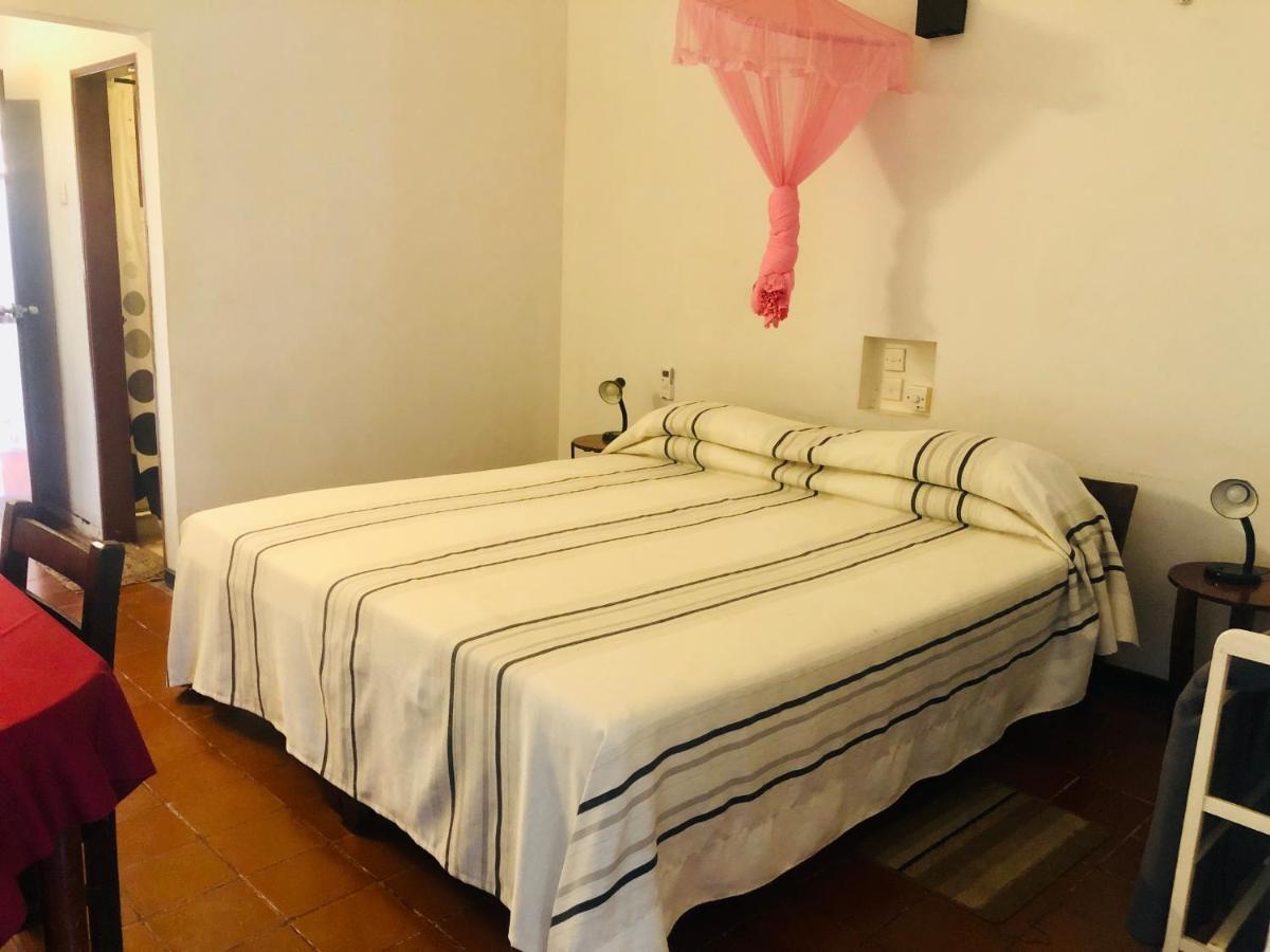 Hotel Hemadan Бентота Екстериор снимка