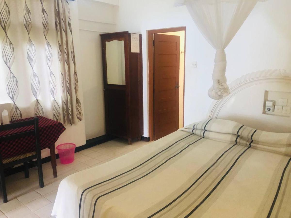 Hotel Hemadan Бентота Екстериор снимка