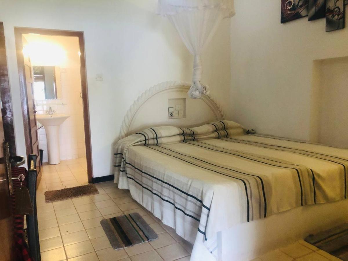 Hotel Hemadan Бентота Екстериор снимка